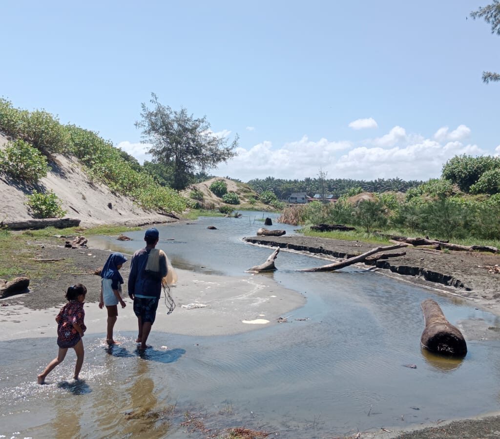 Muara Buluan yang saat ini sudah rusak akibat terkikis air laut